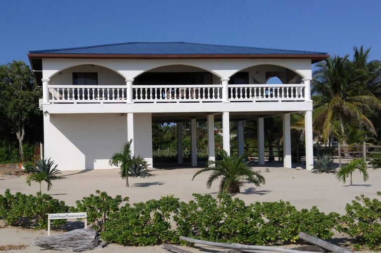 white house placencia 768x510